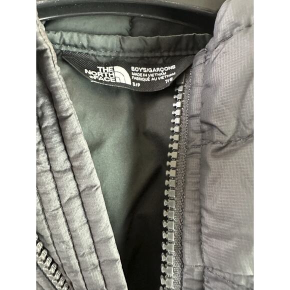 The North Face Boys ThermoBall Hooded Jacket Small 7/8 Full Zip Puffer *Flawed - Picture 7 of 14